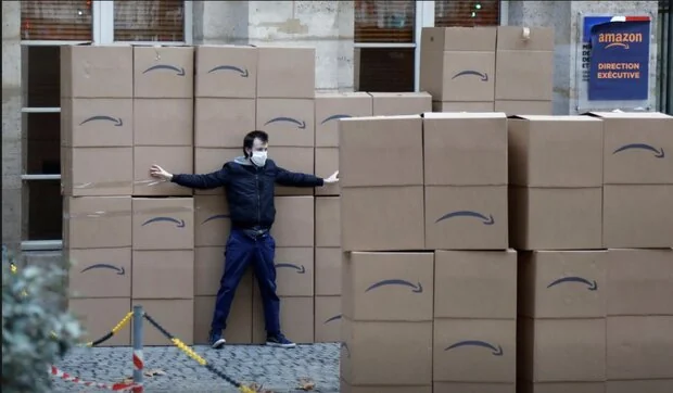 نیمه تاریک بزرگترین فروشگاه اینترنتی دنیا/ فروش کالا یا جاسوسی !